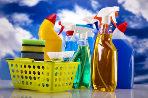 Professional office cleaning for a busy workplace in N1