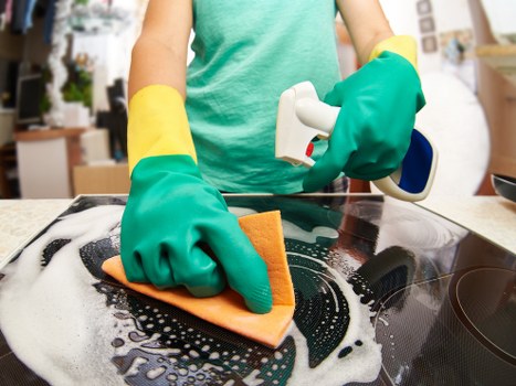 Detailed one-time cleaning service for an N1 kitchen and bathroom refresh